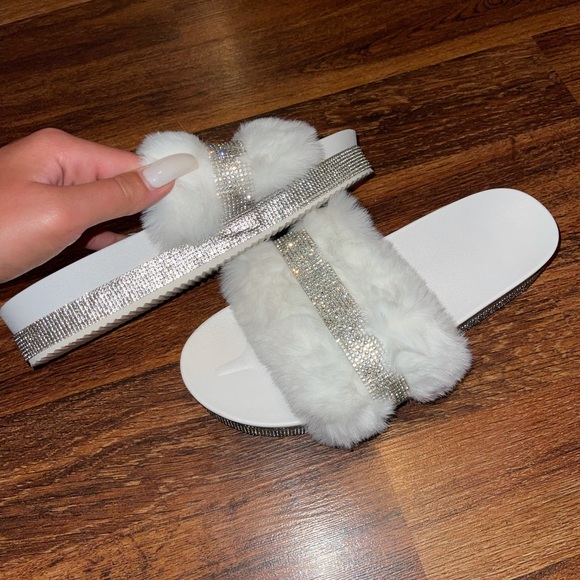 Slides - Picture 2 of 5